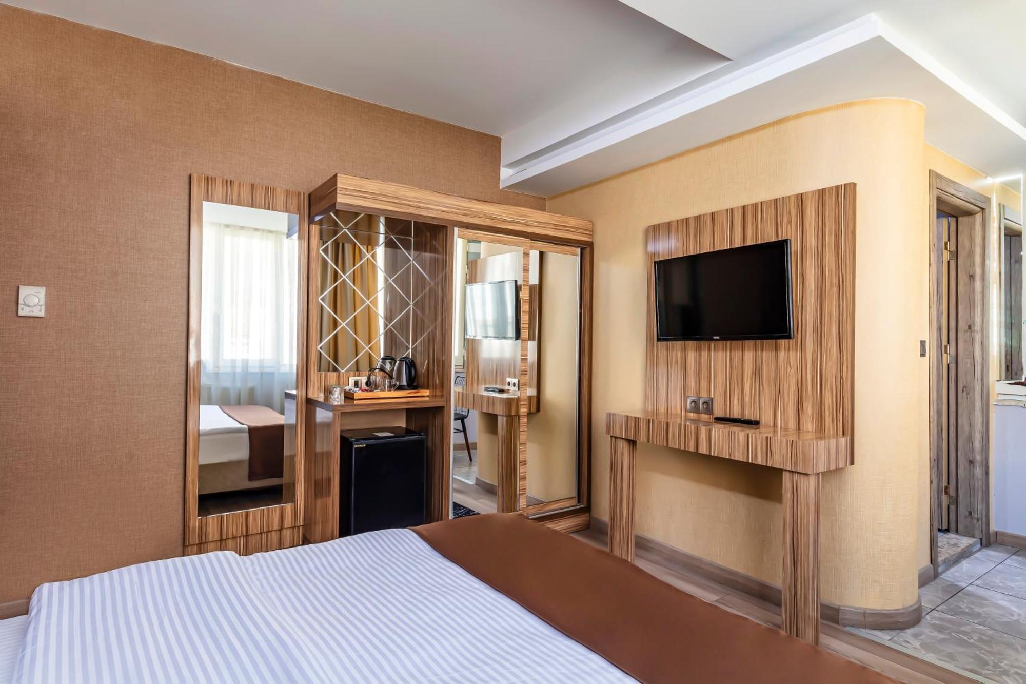 Dem Istanbul Airport Hotel Exterior photo