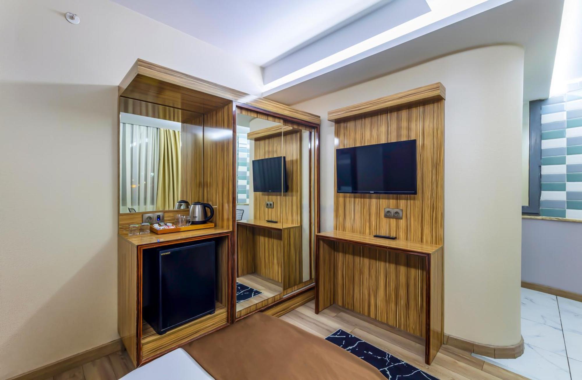 Dem Istanbul Airport Hotel Exterior photo